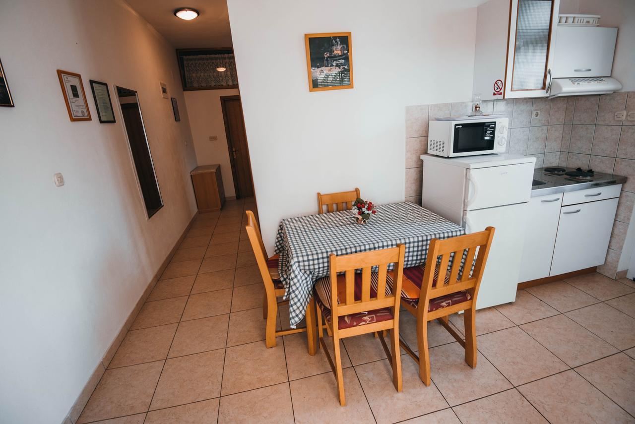 Apartments Visnjic Zaboric Exterior foto
